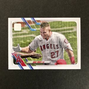 Mike Trout 2021 Topps Update SP Photo Variation