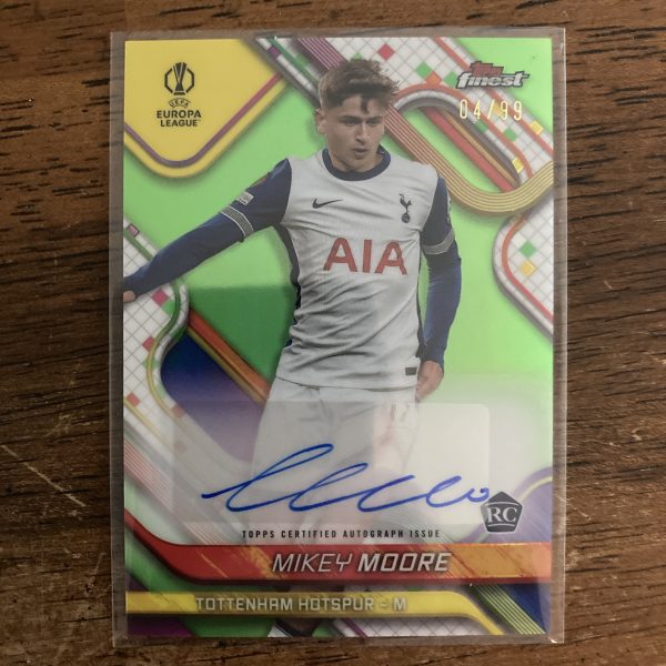 Mikey Moore RCs Lot w/SSP Auto Neon Green Refractor (#'ed 04/99), Pack of 4 Soccer Rookie Cards (inv2) - Image 4