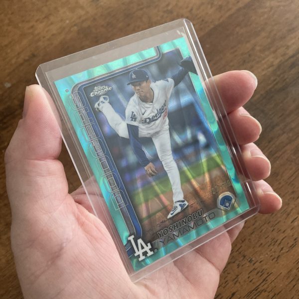 Yoshinobu Yamamoto 2025 Topps Chrome SP Aqua Raywave Refractor (#'ed 127/199) Card #179