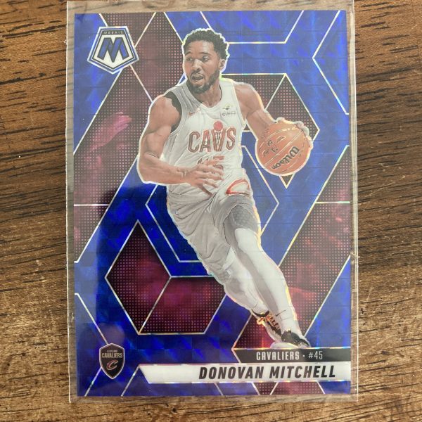 Donovan Mitchell Lot w/SP (#'ed /199) Blue Mosaic Prizm, Pack of 9 Basketball Cards (inv2) - Image 4