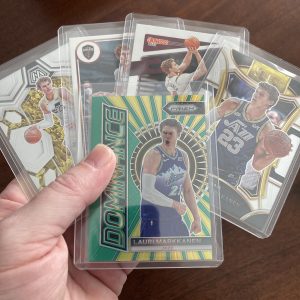 lauri markkanen lot of basketball cards - instant collection bundle pack