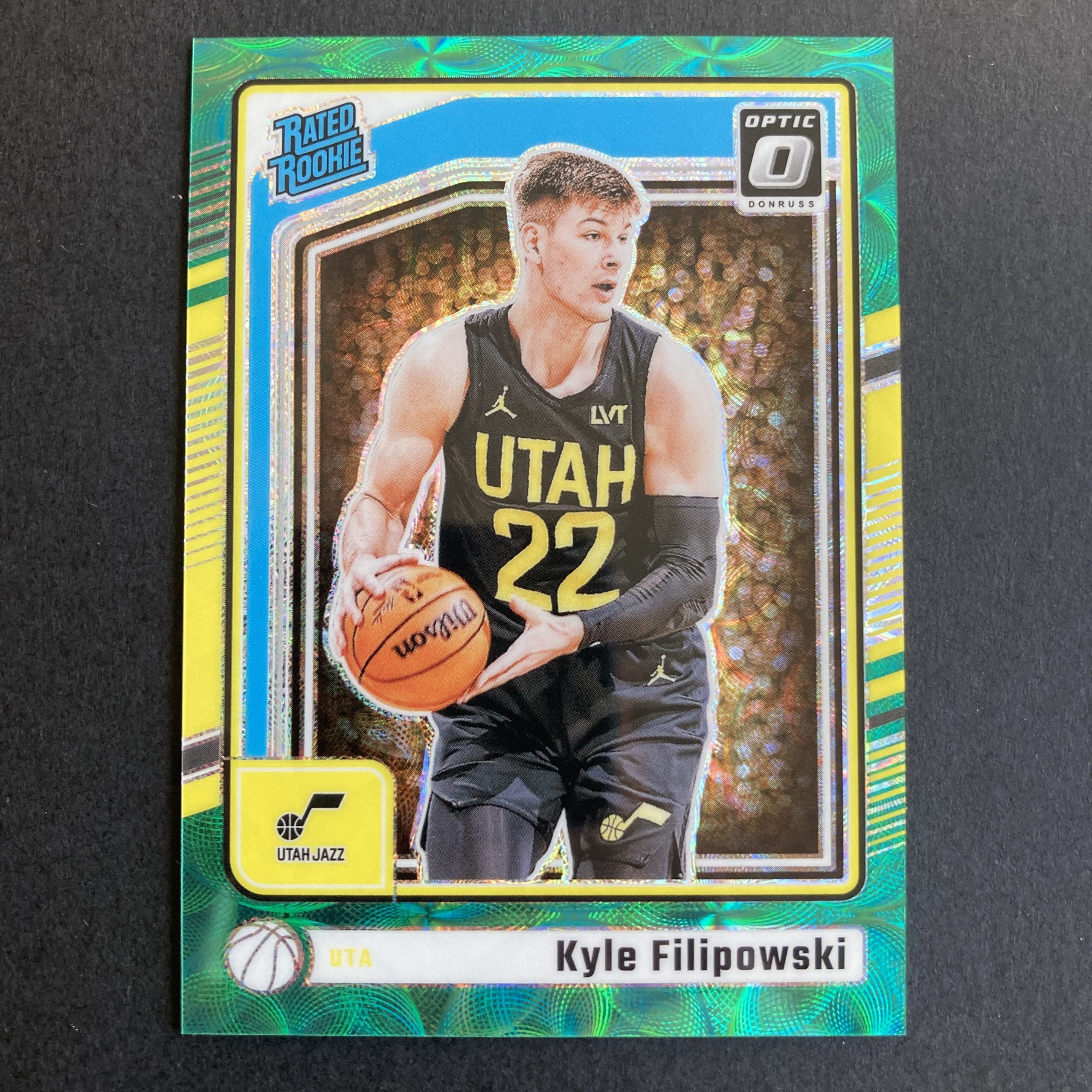 Kyle Filipowski RCs Pack w/SSP Green /25 & Noir Patch /20, Lot of 2 Basketball Cards (inv1) - Image 4