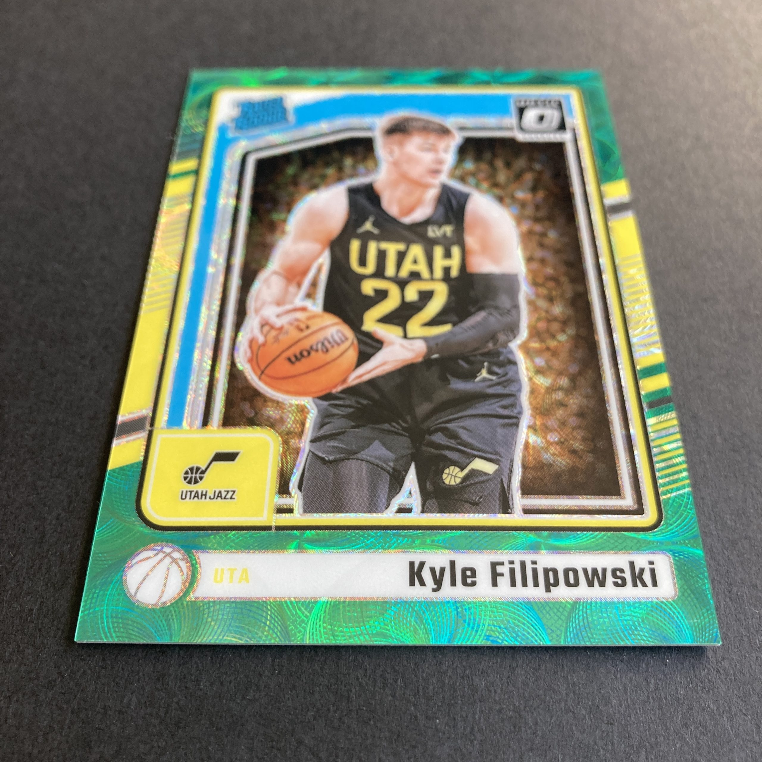 Kyle Filipowski RCs Pack w/SSP Green /25 & Noir Patch /20, Lot of 2 Basketball Cards (inv1) - Image 5