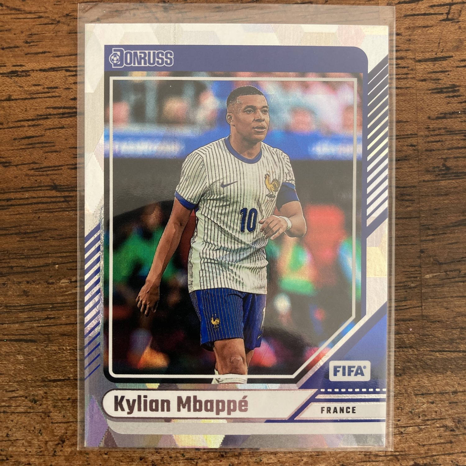 Kylian Mbappe Pack w/SP Silver Cubic Foil, Lot of 4 Soccer Cards (617_2) - Image 4
