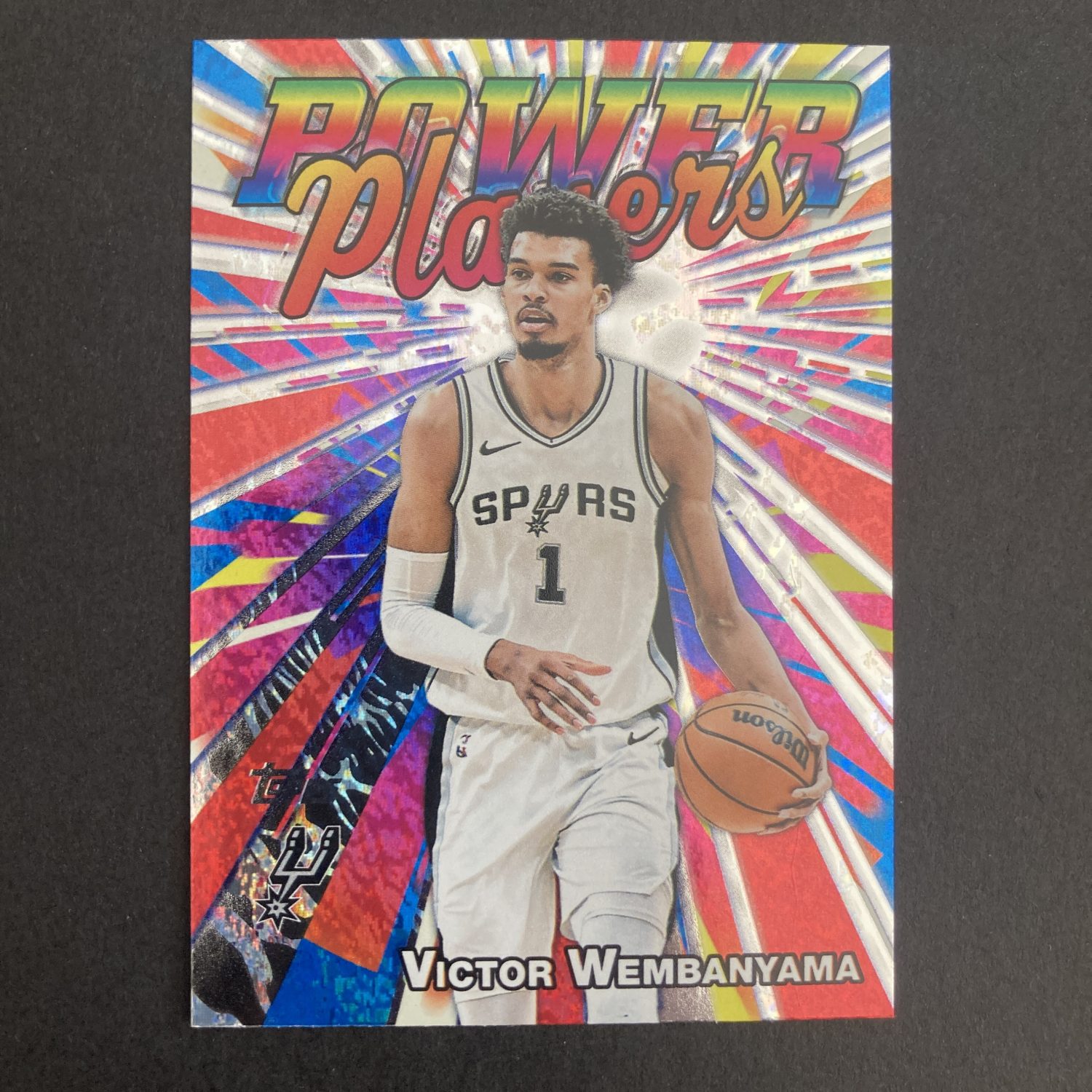 Victor Wembanyama Pack w/Holofoil Insert, Lot of 2 Basketball Cards, Wemby (68_1) - Image 4