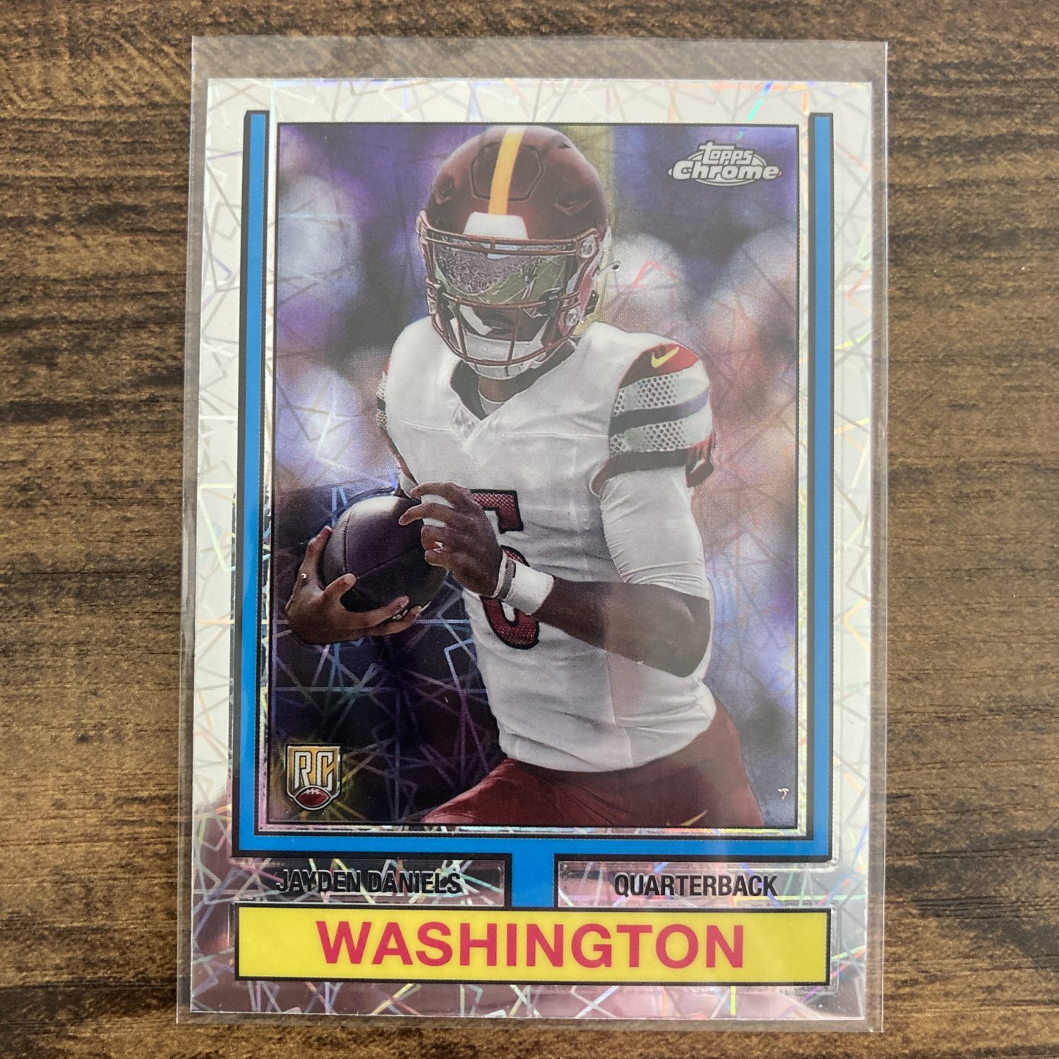 Jayden Daniels Pack w/Lazer Rookie Insert, Lot of 3 Football Cards, RC (88_1) - Image 4