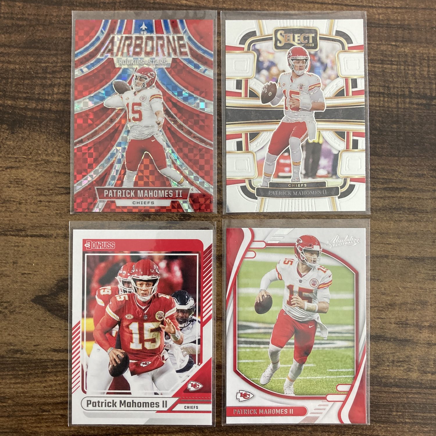 patrick mahomes ii gift pack of football cards - instant collection bundle lot